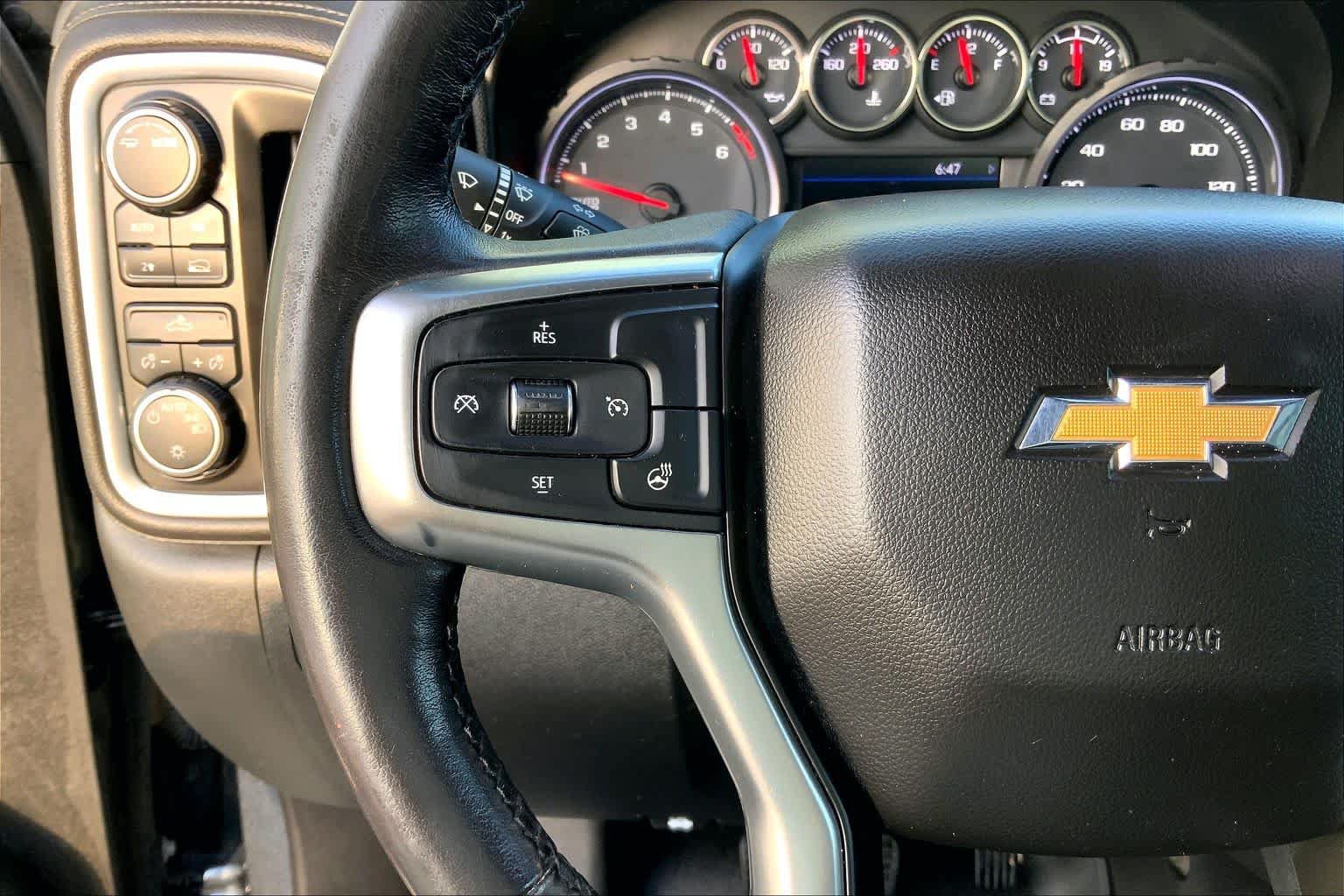 Used 2021 Chevrolet Silverado 1500 LT AWD/4WD image 24