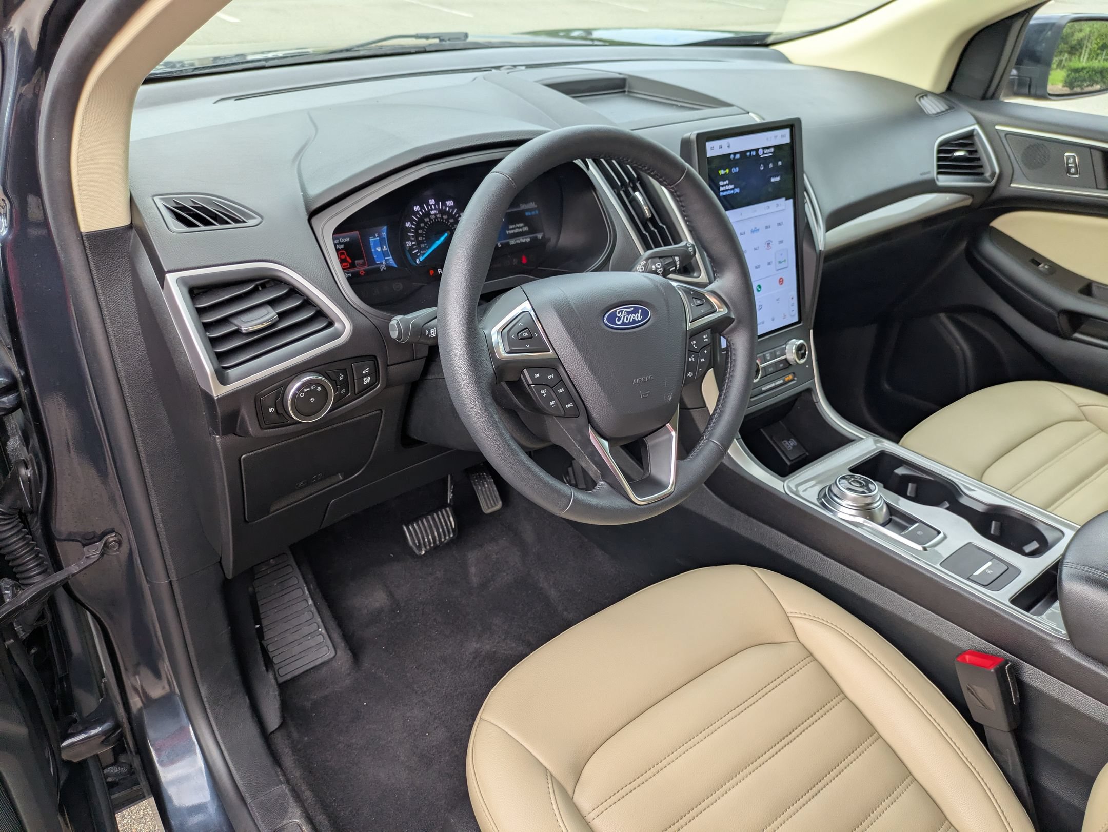 Certified 2024 Ford Edge SEL w/ Convenience Package AWD/4WD image 14