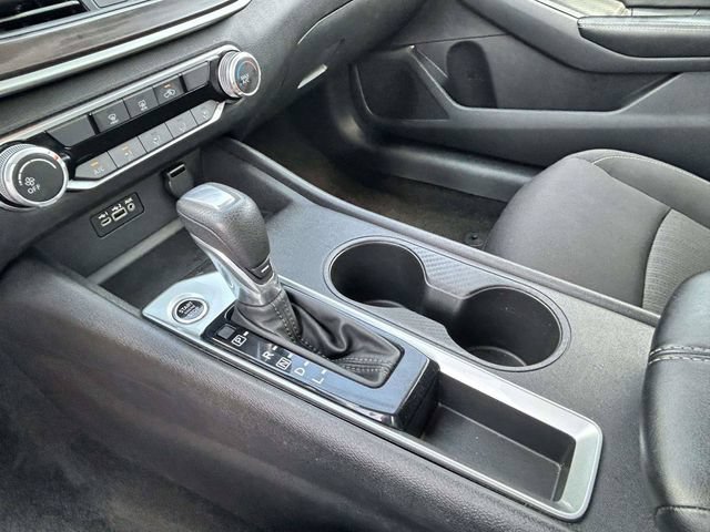 Used 2025 Nissan Altima 2.5 SV FWD image 21