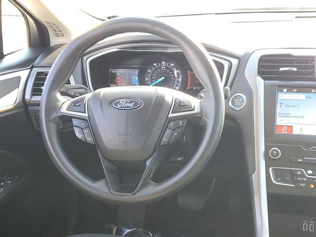 Certified 2019 Ford Fusion SE image 18