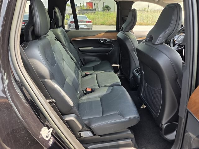 Used 2023 Volvo XC90 B5 Plus AWD/4WD image 16