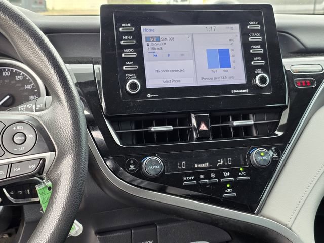 Used 2022 Toyota Camry LE image 8
