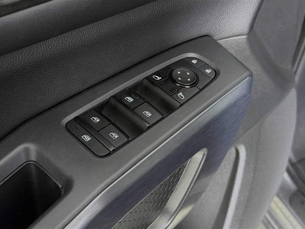 Used 2023 Nissan Pathfinder Rock Creek AWD/4WD image 21