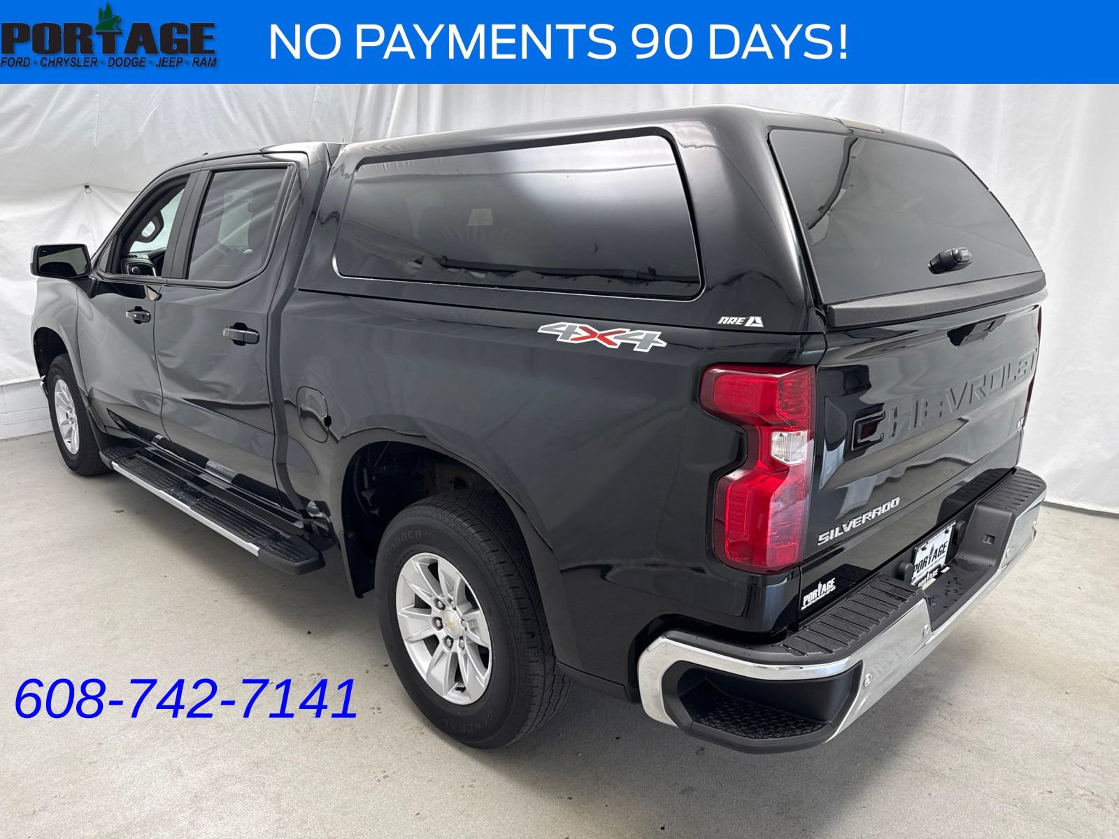 Used 2020 Chevrolet Silverado 1500 LT w/ Convenience Package AWD/4WD image 4