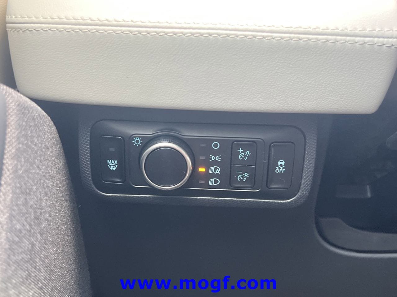 Certified 2023 Ford Mustang Mach-E Premium AWD/4WD image 18