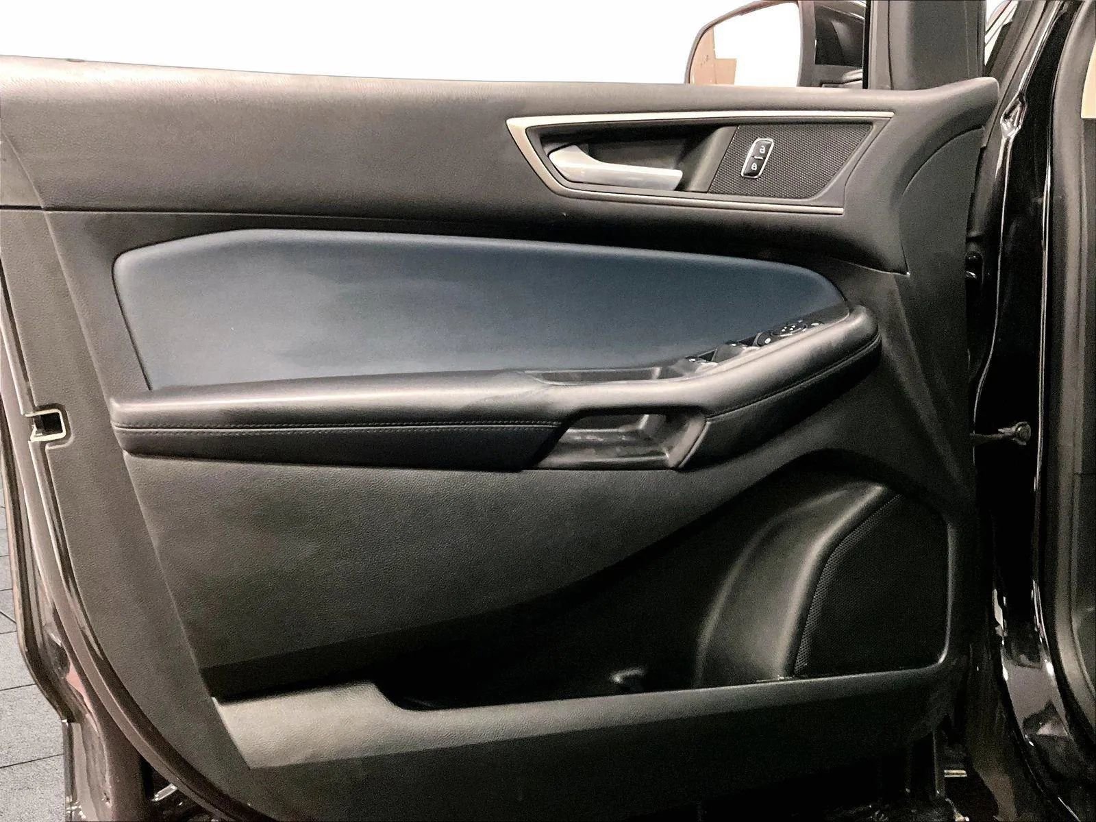 Certified 2022 Ford Edge SEL w/ Sport Appearance Package image 22