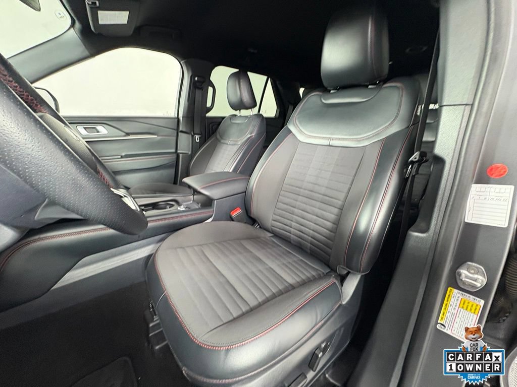 Certified 2025 Ford Explorer ST-Line w/ ST-Line Street Pack AWD/4WD image 17