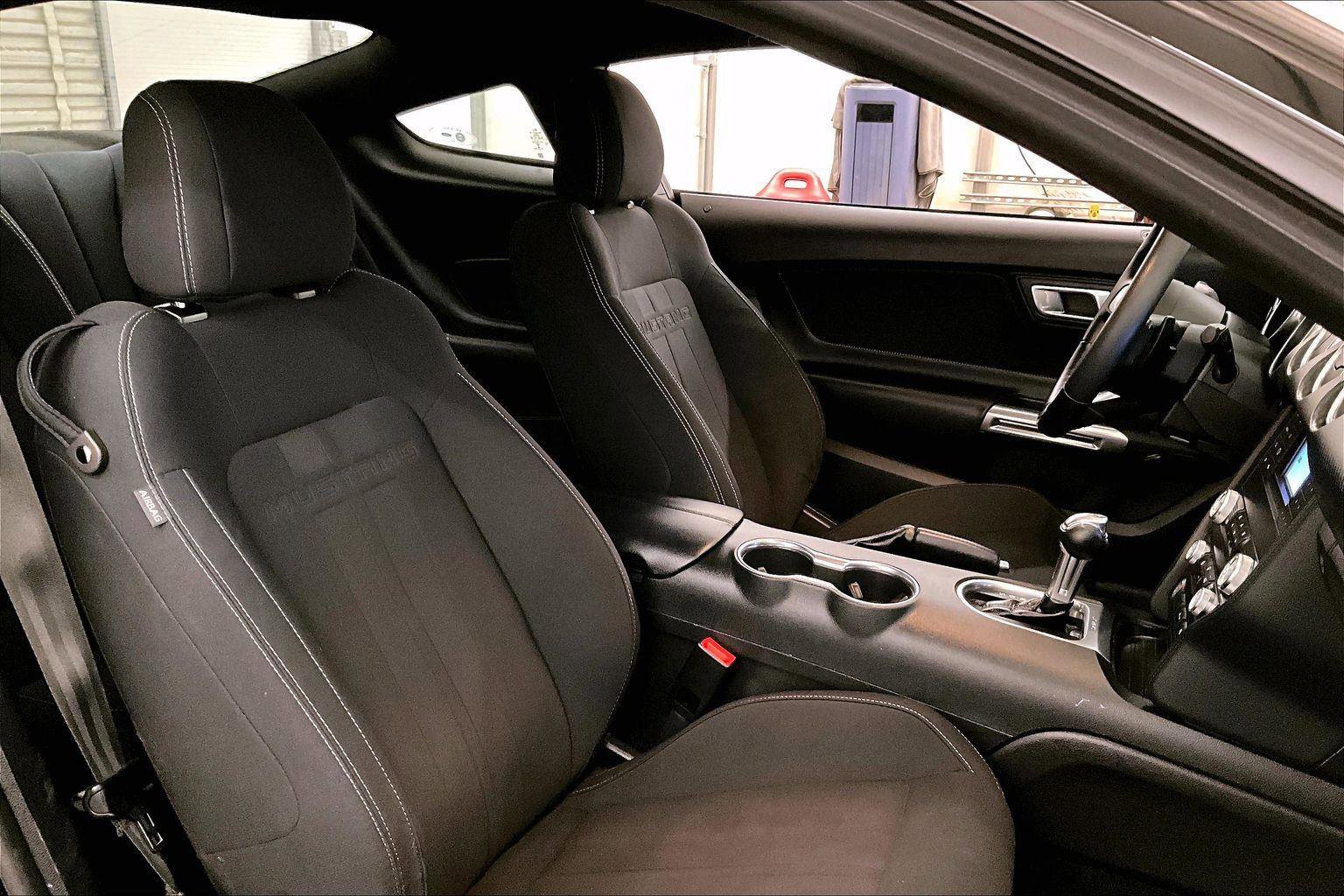 Certified 2019 Ford Mustang Coupe w/ Black Accent Package image 7