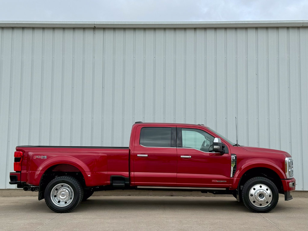 Certified 2024 Ford F450 Platinum w/ FX4 Off-Road Package AWD/4WD image 7