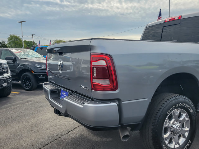 Used 2024 RAM 2500 Laramie AWD/4WD image 7