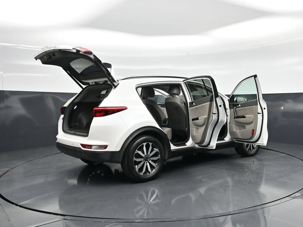Used 2018 Kia Sportage EX w/ EX Technology Package FWD image 5