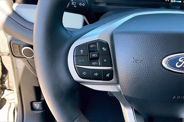 Certified 2025 Ford Explorer Active image 15