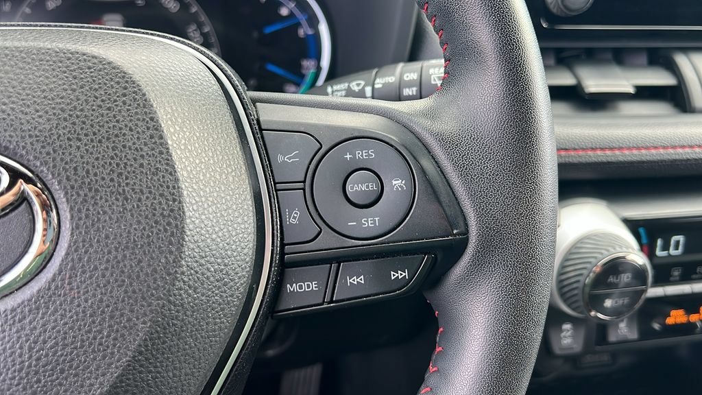 Used 2024 Toyota RAV4 SE w/ Weather & Moonroof Package AWD/4WD image 19