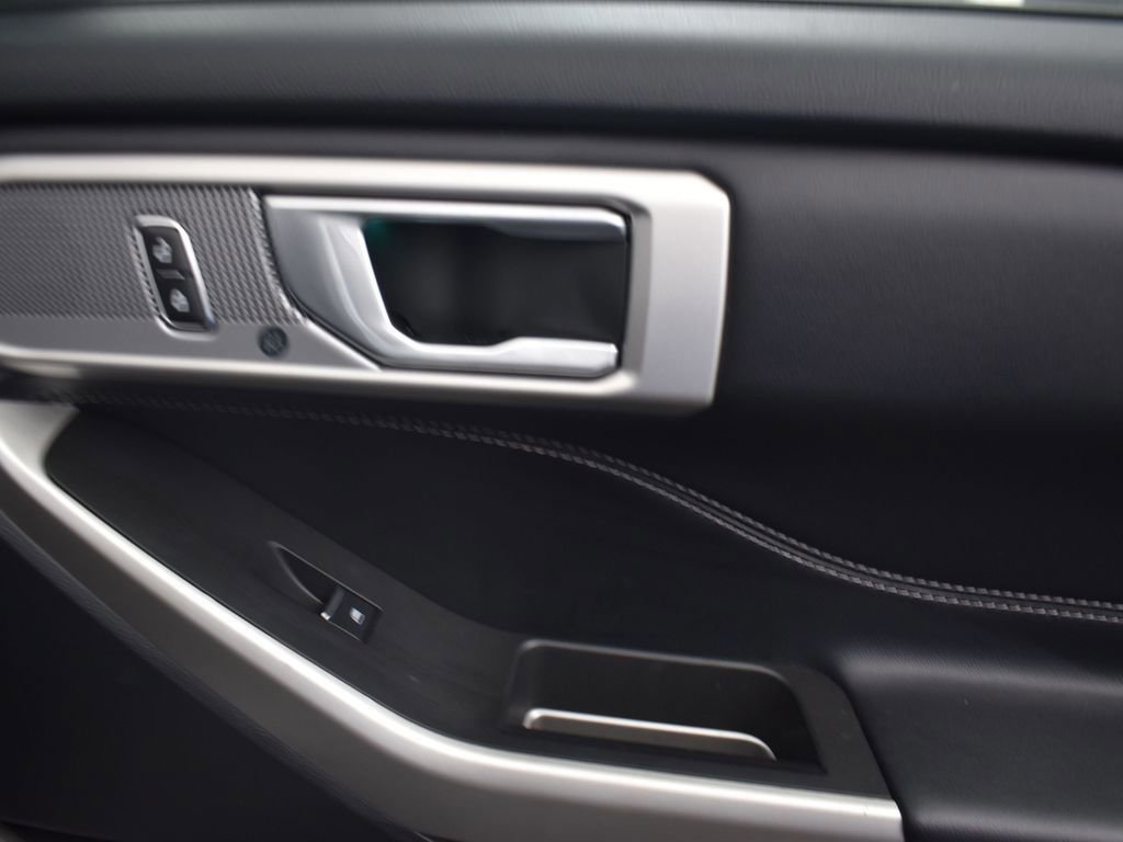 Certified 2023 Ford Explorer Limited image 45