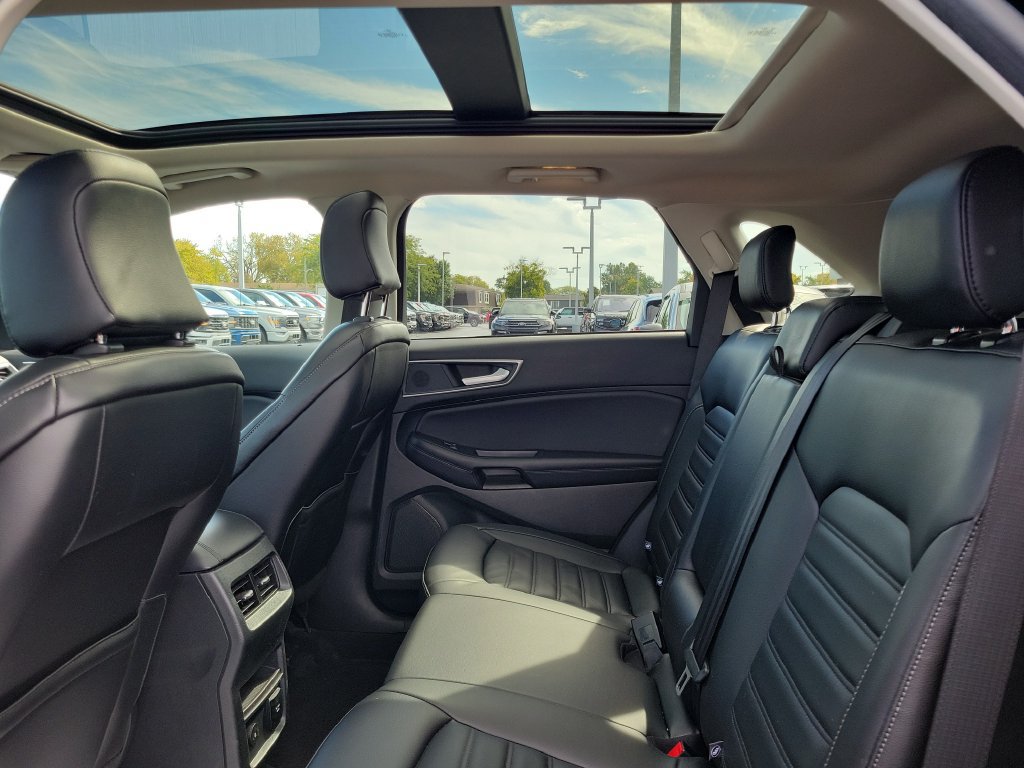 Certified 2024 Ford Edge SEL w/ Convenience Package AWD/4WD image 14