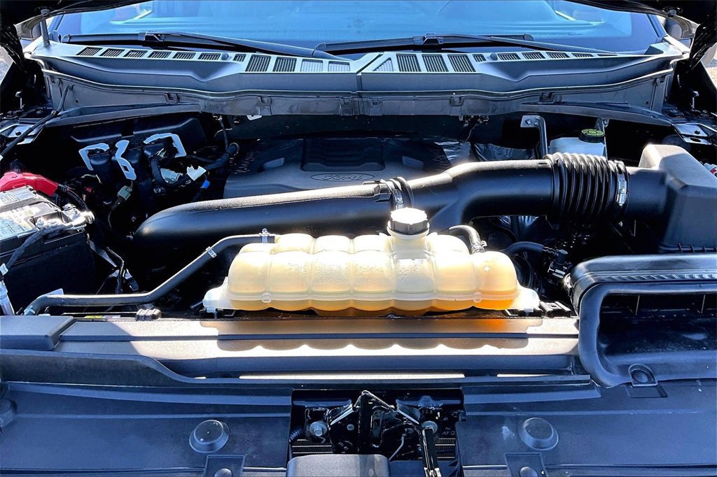 Certified 2023 Ford F150 XLT w/ Equipment Group 302A High image 12