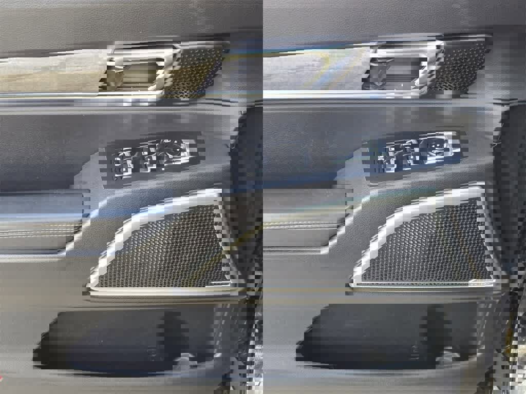 Used 2020 Kia Telluride EX image 19