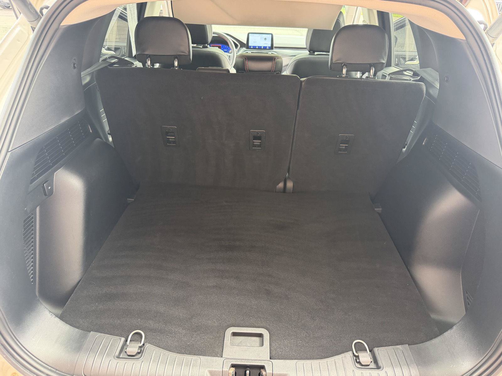 Certified 2022 Ford Escape SEL w/ SEL Stealth AWD Package image 29
