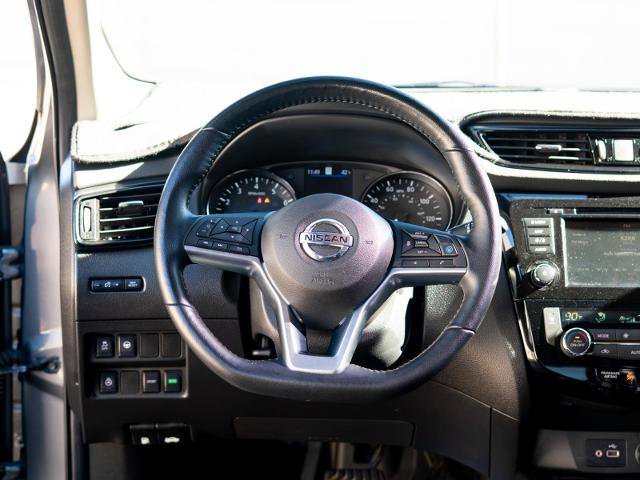 Used 2022 Nissan Rogue Sport SL image 18
