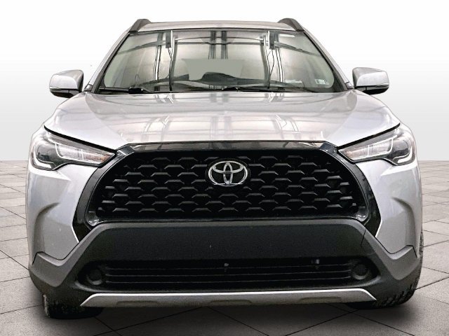 Used 2023 Toyota Corolla Cross LE AWD/4WD image 3