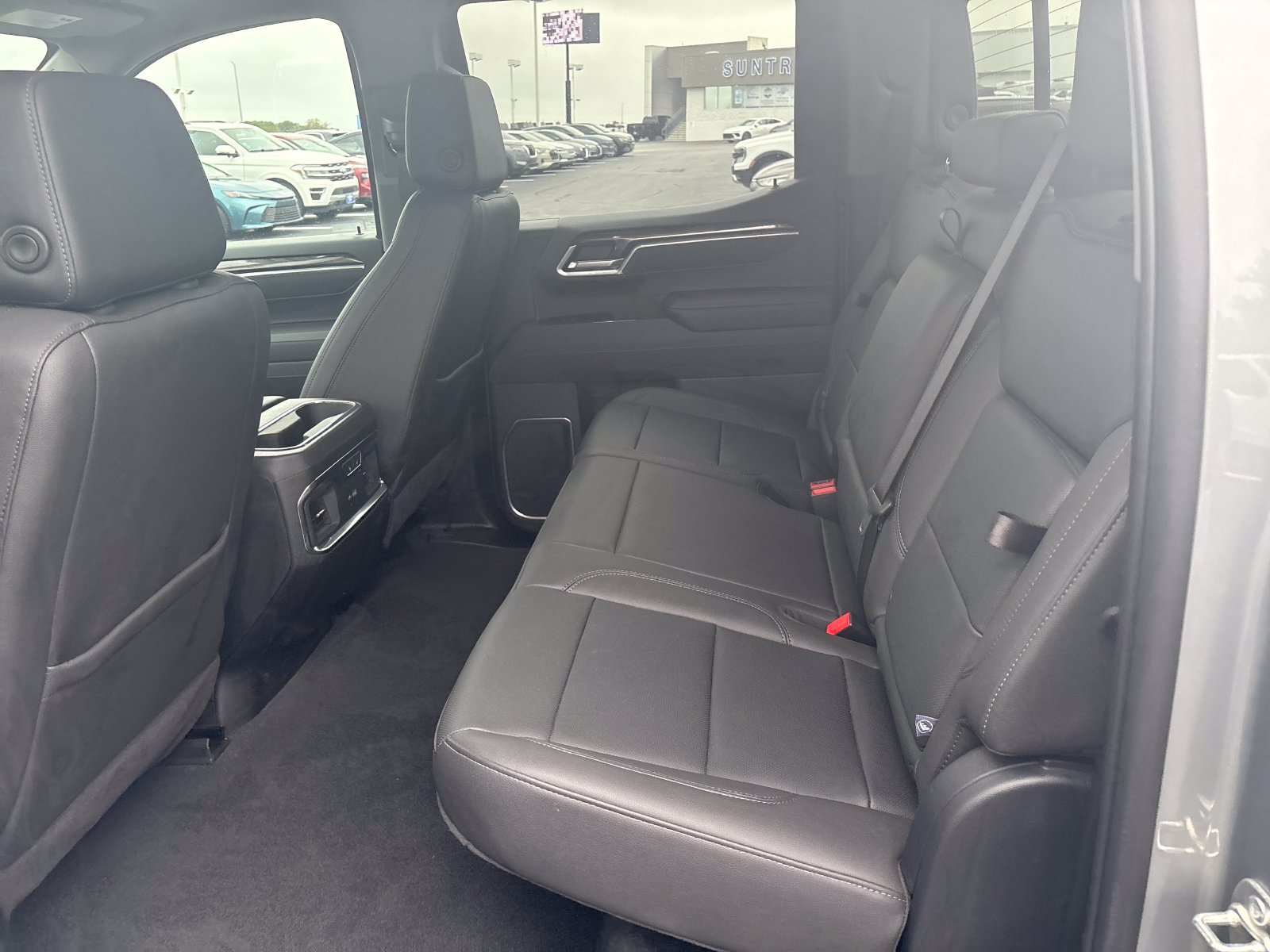 Used 2025 Chevrolet Silverado 1500 LTZ w/ LTZ Premium Package AWD/4WD image 14