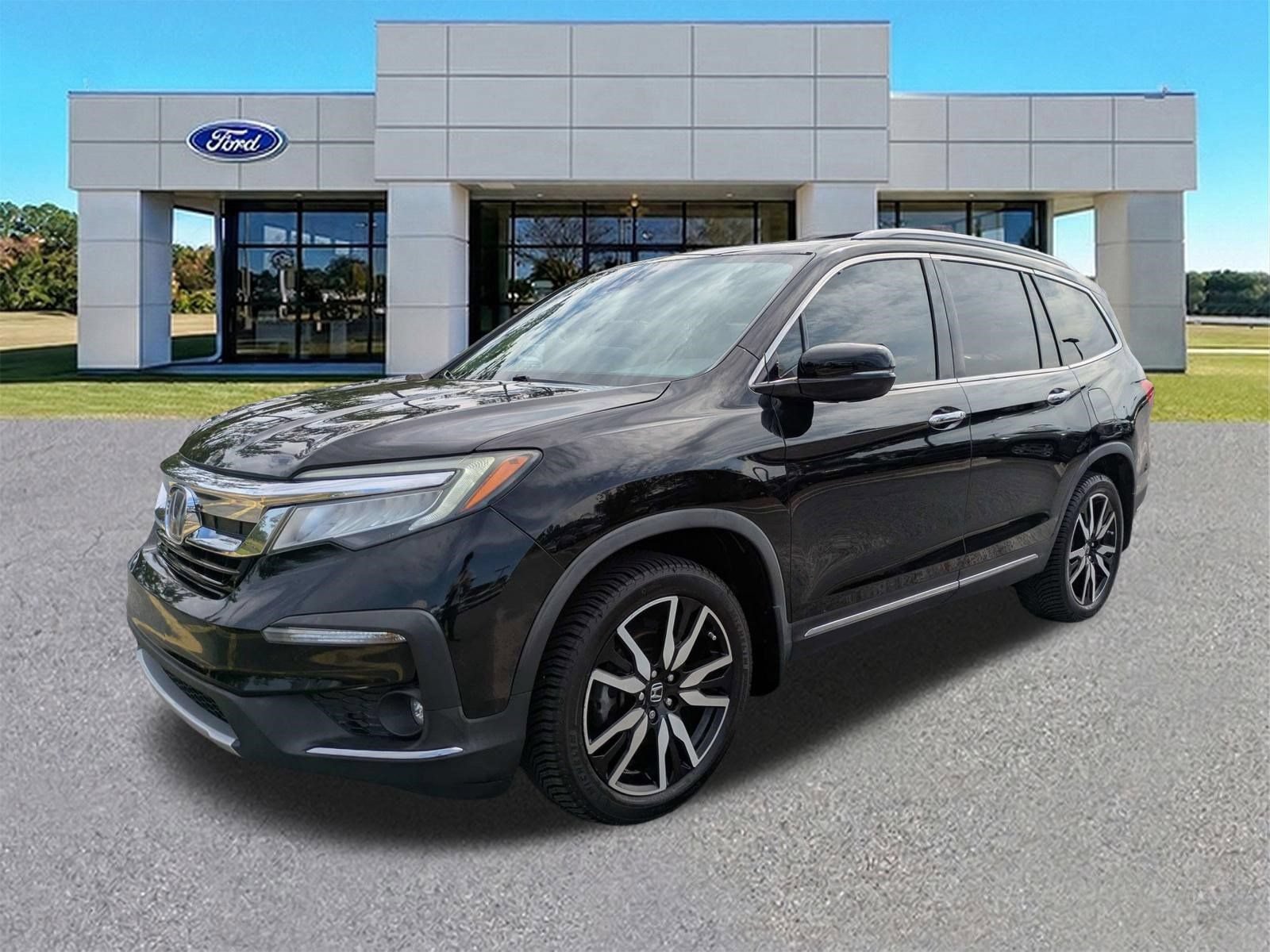 Used 2020 Honda Pilot Touring image 4