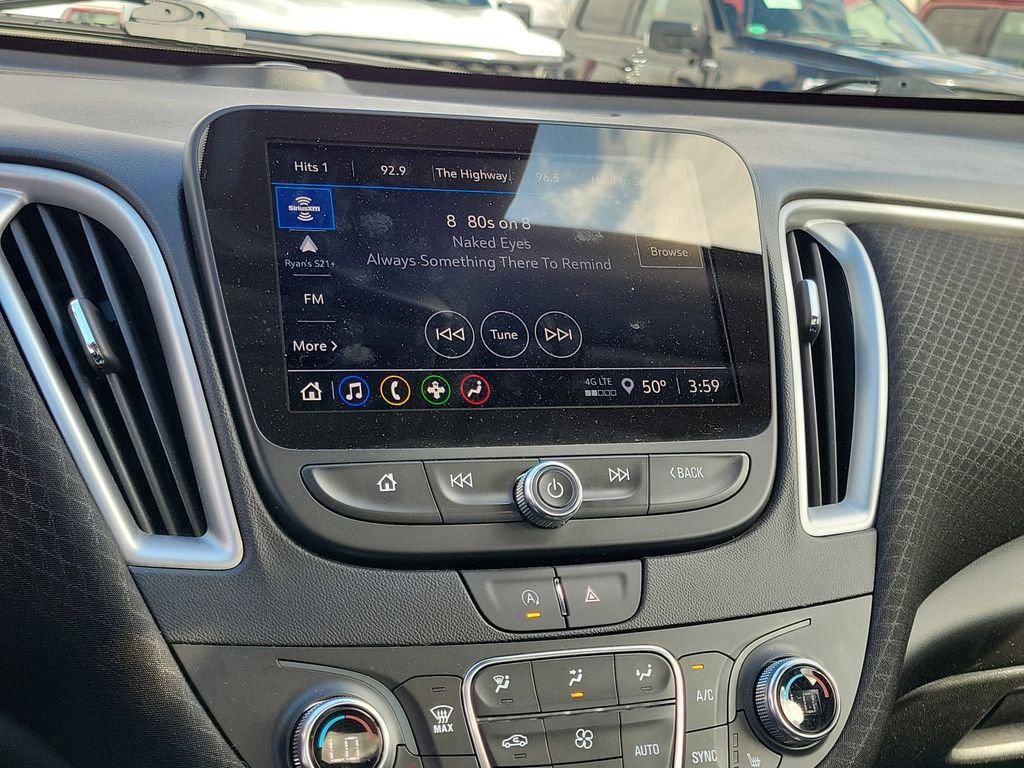 Used 2024 Chevrolet Malibu LT image 27