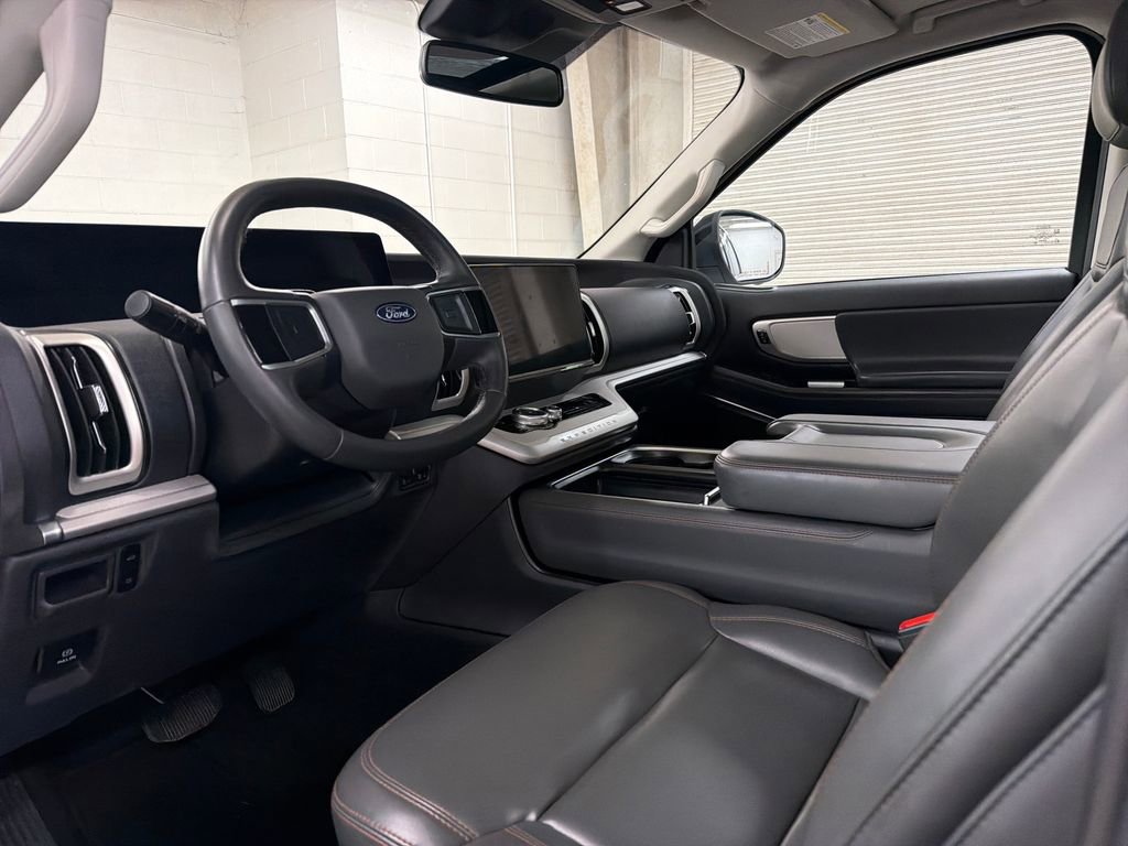 Certified 2025 Ford Expedition Max Active RWD image 6