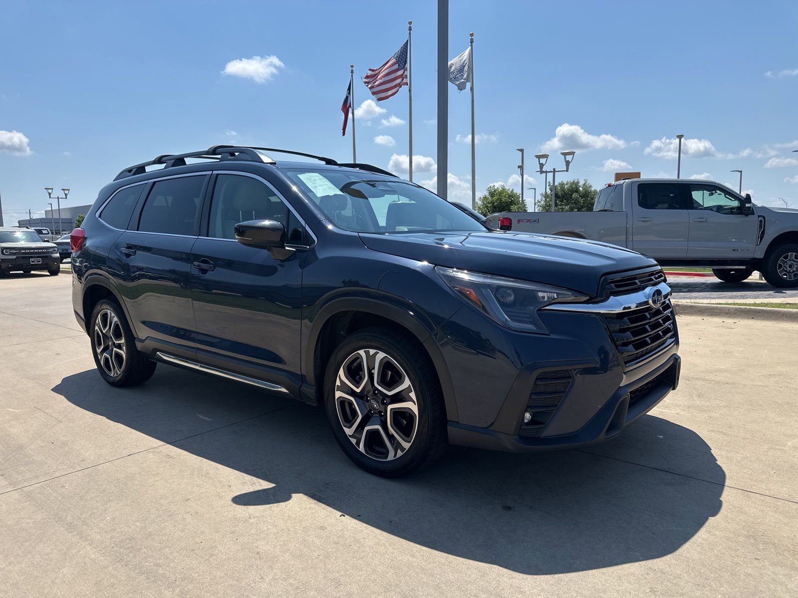 Used 2024 Subaru Ascent Limited AWD/4WD image 8