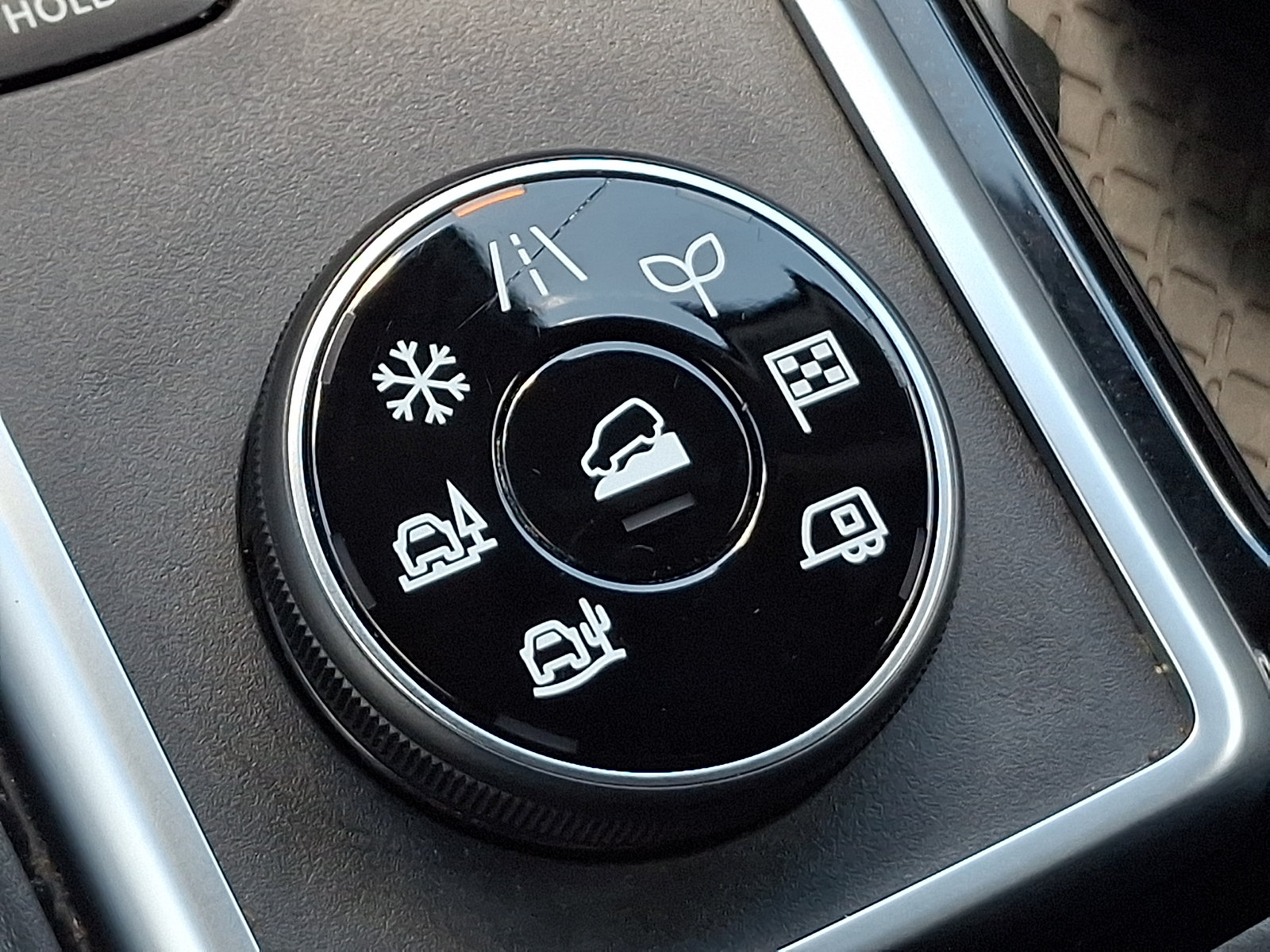 Used 2023 Nissan Pathfinder SL AWD/4WD image 27