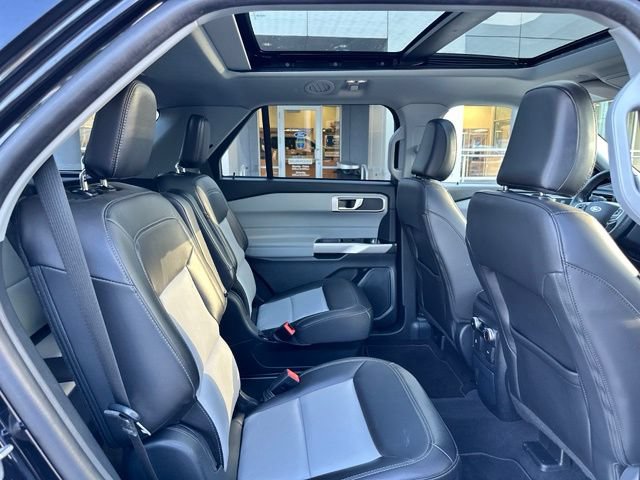 Certified 2023 Ford Explorer XLT w/ Equipment Group 202A AWD/4WD image 48