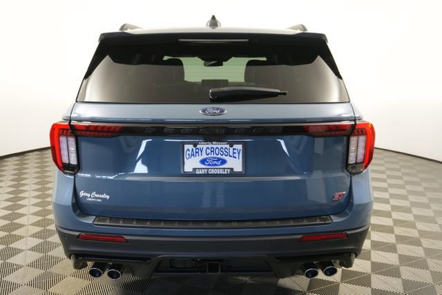 Certified 2025 Ford Explorer ST image 3