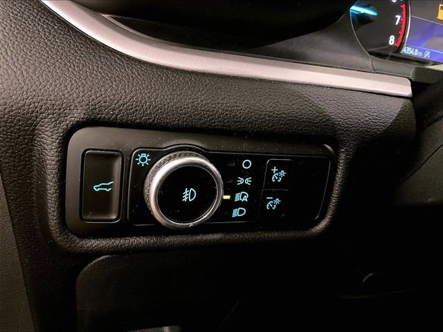 Certified 2023 Ford Explorer XLT w/ Equipment Group 202A AWD/4WD image 31