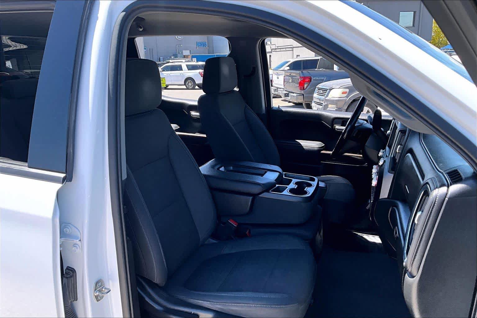 Used 2021 GMC Sierra 1500 Elevation RWD image 9