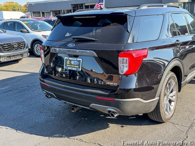Certified 2022 Ford Explorer XLT w/ Equipment Group 202A AWD/4WD image 9