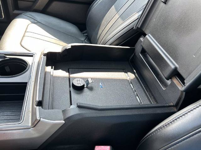 Certified 2019 Ford F450 Platinum w/ Platinum Ultimate Package AWD/4WD image 38
