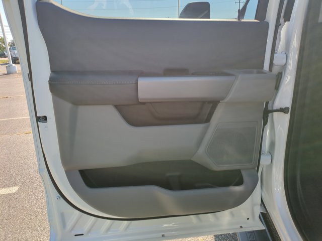 Certified 2025 Ford F350 XLT w/ Snow Plow/Camper Package AWD/4WD image 26