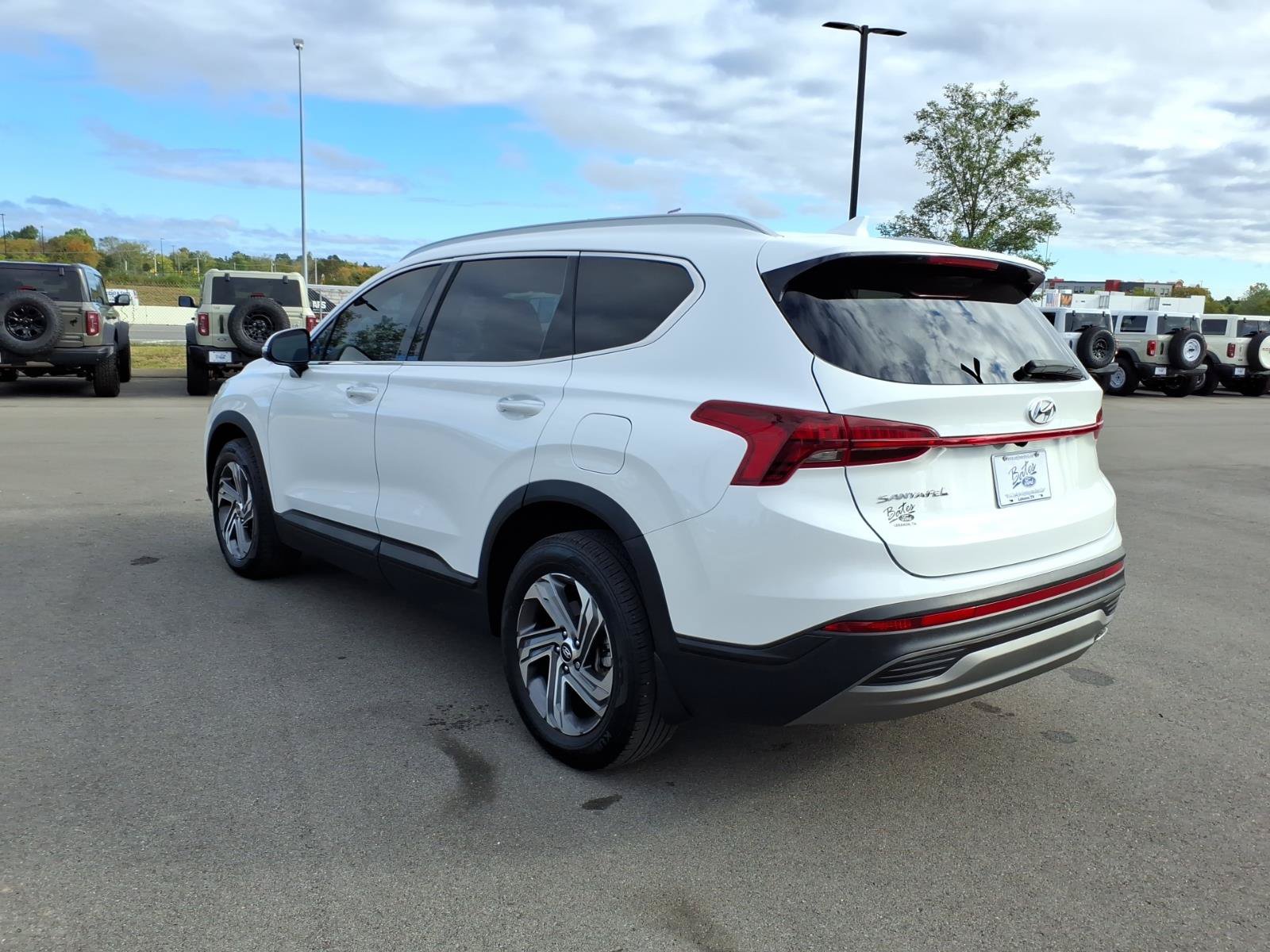 Used 2023 Hyundai Santa Fe SEL w/ Cargo Package FWD image 5