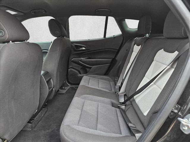 Used 2024 Chevrolet Trax RS FWD image 13