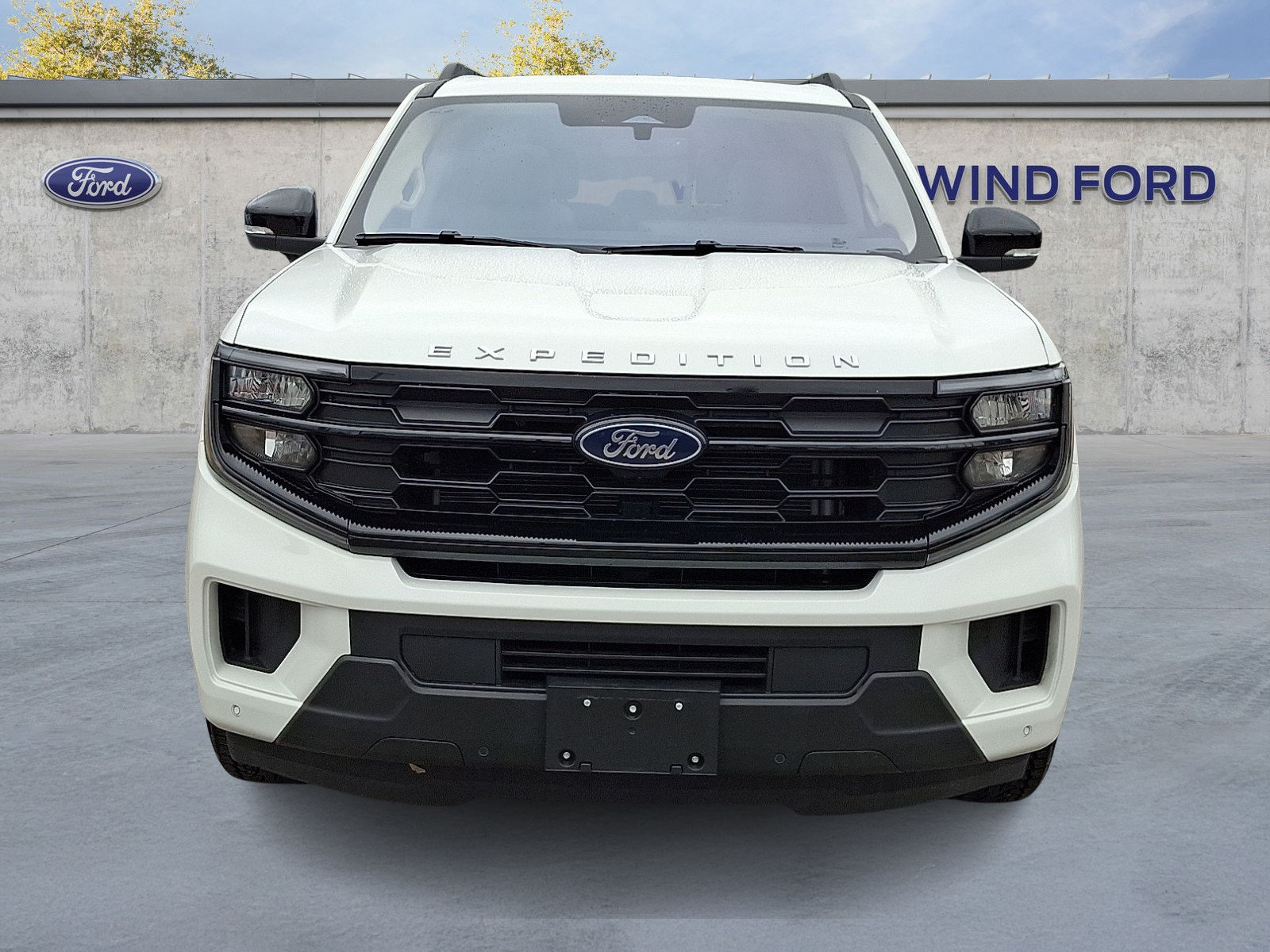 Certified 2025 Ford Expedition Active AWD/4WD image 2