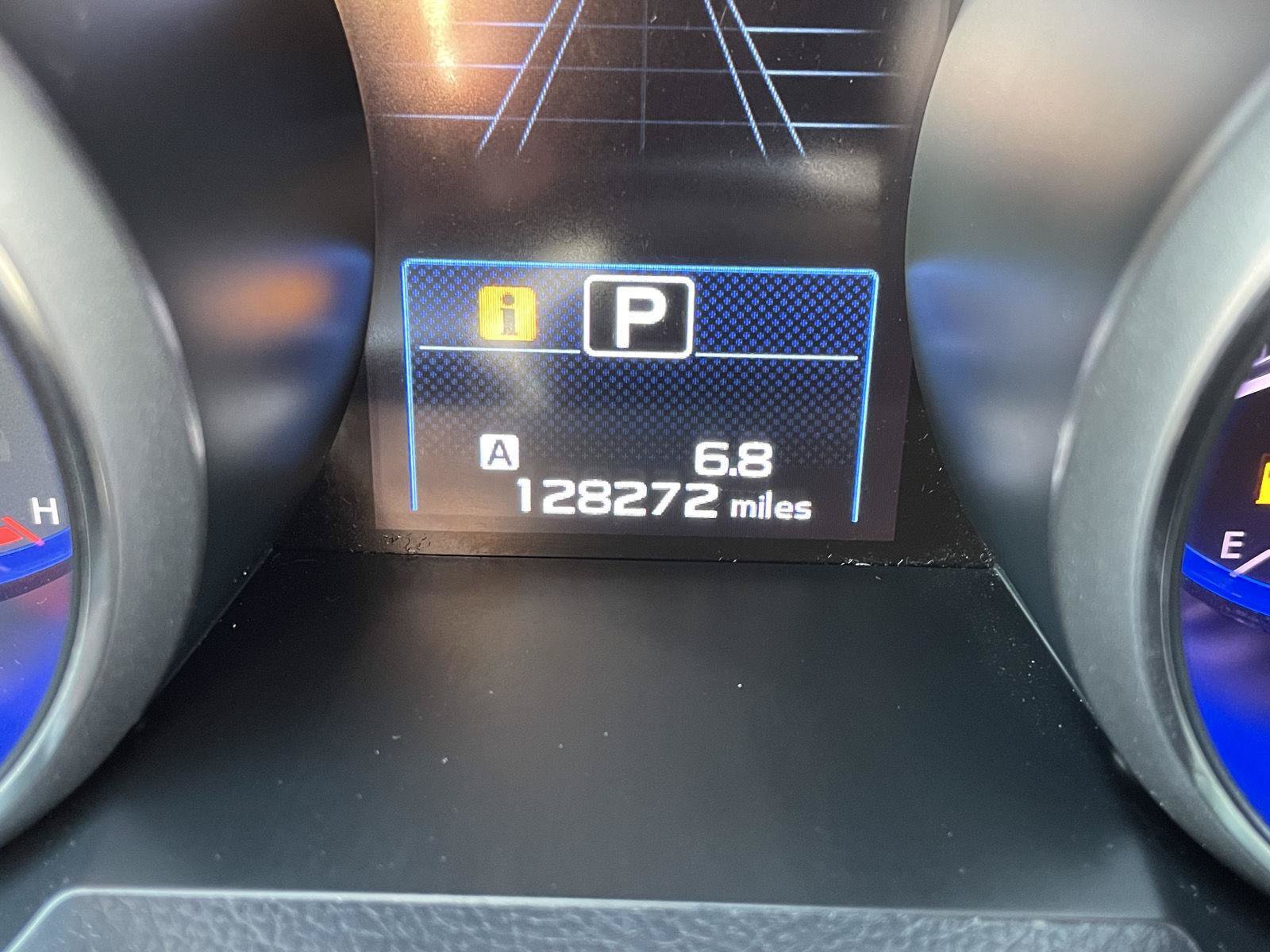Used 2018 Subaru Outback 3.6R Touring AWD/4WD image 3
