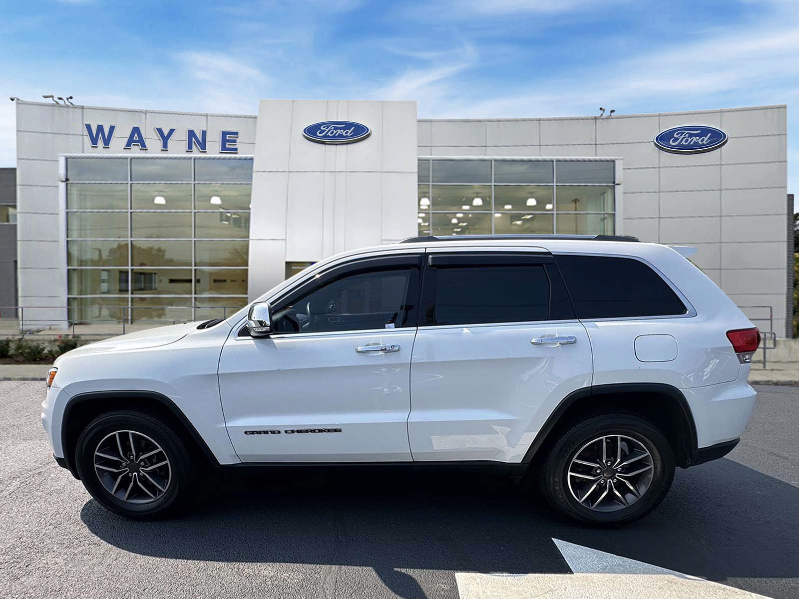 Used 2019 Jeep Grand Cherokee Limited AWD/4WD image 7