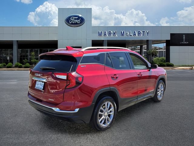 Used 2022 GMC Terrain SLT w/ LPO, Floor Liner Package AWD/4WD image 5