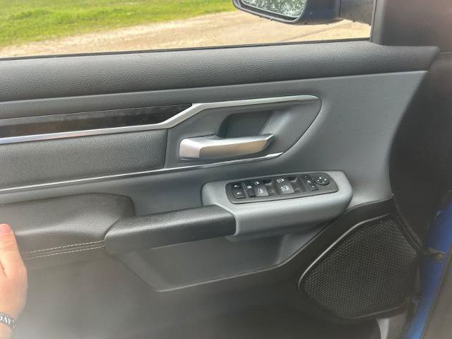 Used 2022 RAM 1500 Big Horn AWD/4WD image 9