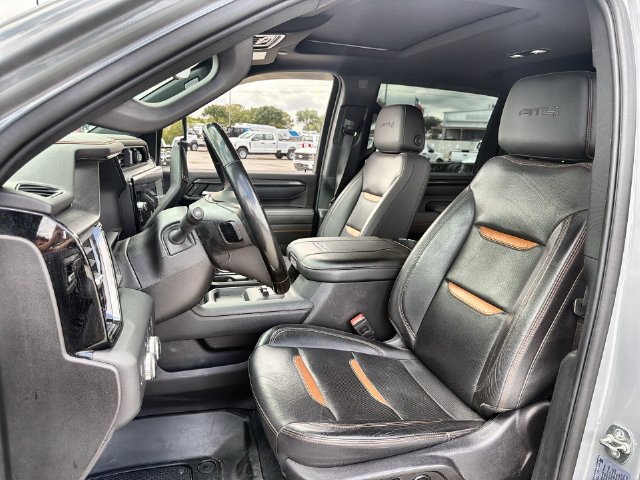 Used 2025 GMC Sierra 2500 AT4 w/ AT4 Premium Plus Package AWD/4WD image 11