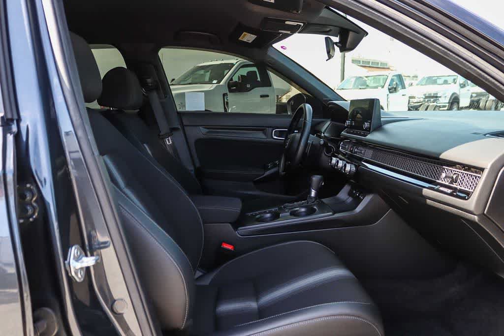 Used 2025 Honda Civic Sport image 16