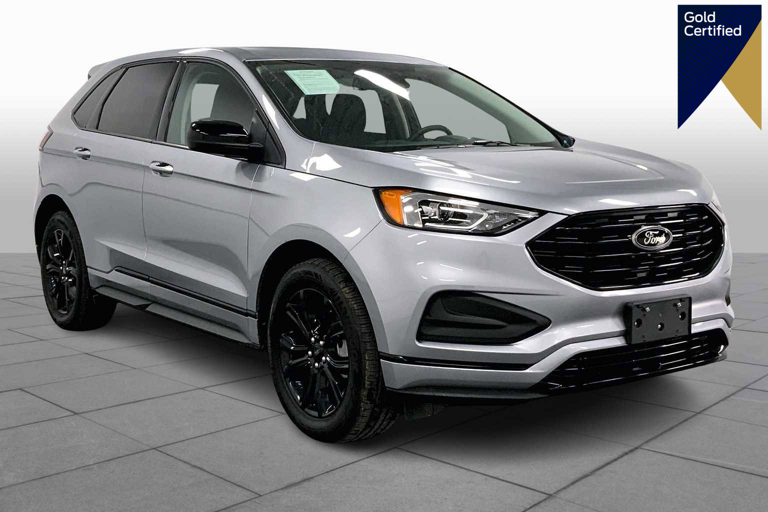 Certified 2024 Ford Edge SE w/ Black Appearance Package