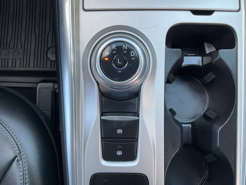 Certified 2024 Ford Explorer XLT w/ Equipment Group 202A image 31