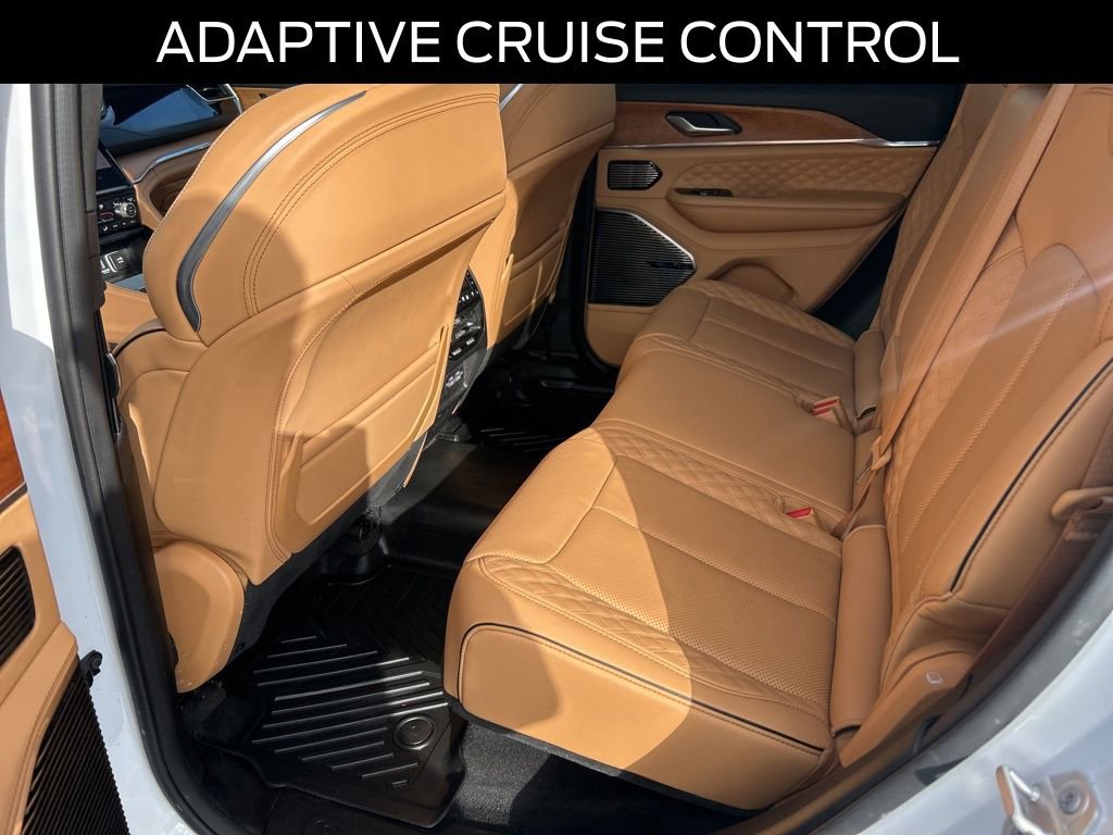 Used 2024 Jeep Grand Cherokee Summit image 23