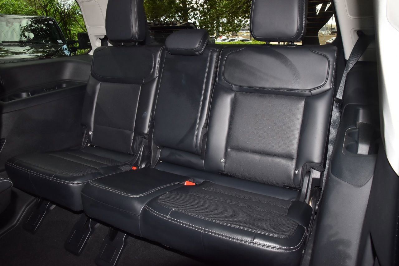 Certified 2025 Ford Expedition Platinum AWD/4WD image 16